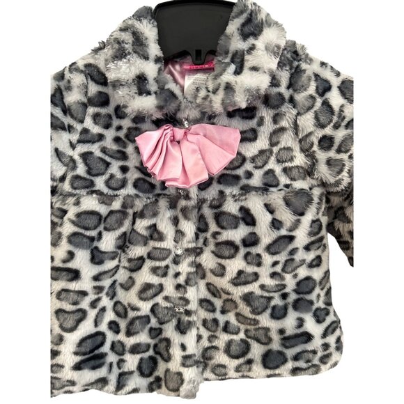 Girls Faux Fur White Gray Leopard Print Coat Pink Bow Accent & blingy Buttons 3T - Picture 2 of 8